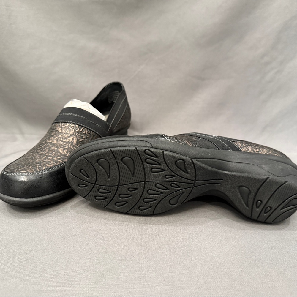 White Mountain Black Patterned Mules - image 5